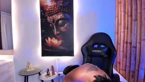 Snapshot of charlotte_mitchell_25 chatting on October 17, 2025, 12:08 pm CHARLOTTE online show from October 17, 2025, 12:08 pm