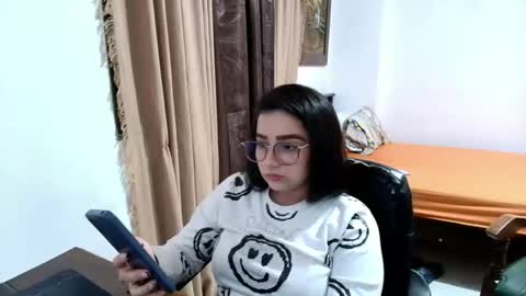 Snapshot of charlotte_richardson chatting on May 29, 2026, 2:42 am charlotte_richardson online show from May 29, 2026, 2:42 am