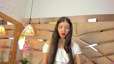 CharlotteBrown online show from December 23, 2025, 3:37 am