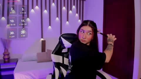 Charlottee online show from April 11, 2026, 2:38 am