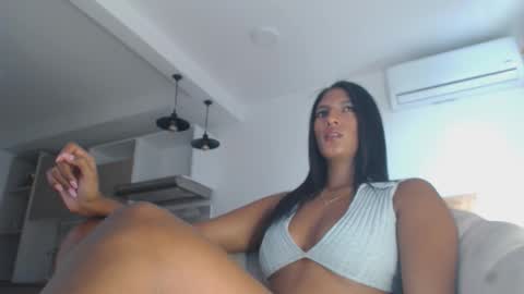 charlottehorny1 online show from October 18, 2025, 7:03 pm