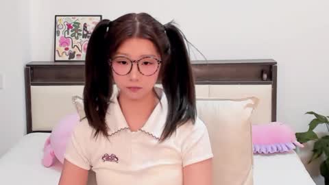 Charlotte online show from April 25, 2026, 1:52 pm