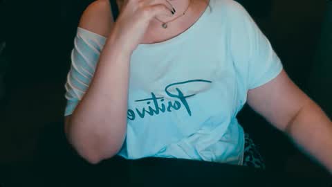 CharlotteXTasty online show from November 5, 2025, 10:48 am