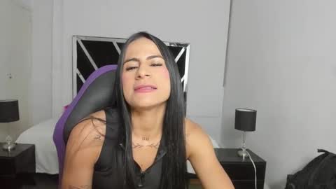    online show from October 25, 2025, 11:29 am