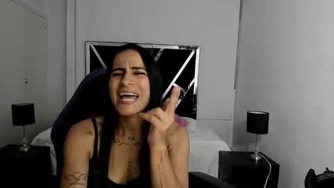    online show from October 27, 2025, 8:46 pm