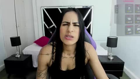    online show from November 5, 2025, 7:14 pm