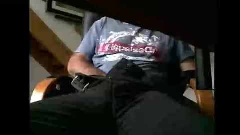 Snapshot of charly052 chatting on October 25, 2025, 3:07 pm charly052 online show from October 25, 2025, 3:07 pm