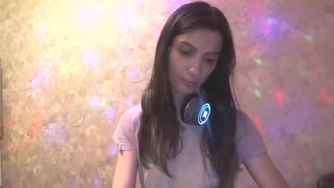 Snapshot of charming__seili chatting on December 2, 2024, 3:36 pm Charming Seili online show from December 2, 2024, 3:36 pm