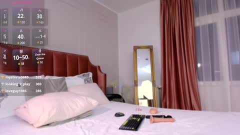 Snapshot of charming_annye chatting on December 19, 2024, 4:23 am Annye online show from December 19, 2024, 4:23 am