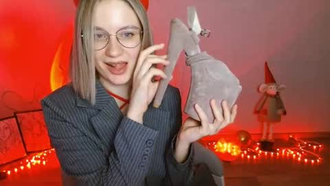 Michelle  online show from January 11, 2025, 1:59 am