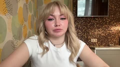 my fansly Charming daisy              My Wishlist  for new toys     online show from April 7, 2026, 7:42 am