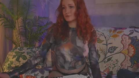 Lissa online show from September 30, 2025, 2:44 pm