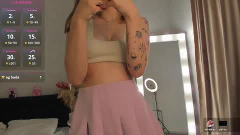 Snapshot of charmingvixen chatting on September 10, 2025, 10:15 am Kati online show from September 10, 2025, 10:15 am