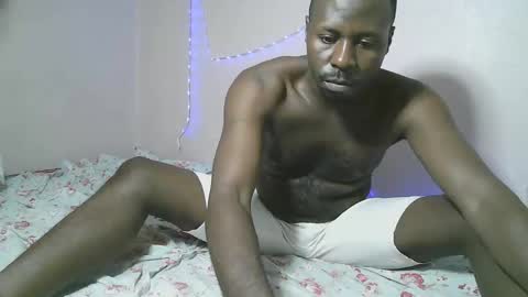 Snapshot of charmly_ chatting on October 20, 2025, 7:36 pm charmly_ online show from October 20, 2025, 7:36 pm