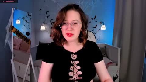 Snapshot of charmygrace chatting on October 30, 2025, 11:22 am Grace online show from October 30, 2025, 11:22 am