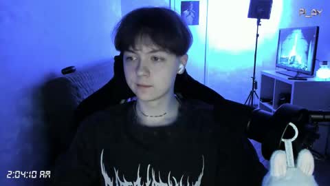 Snapshot of charonbaby1 chatting on October 22, 2025, 11:04 pm lynxy online show from October 22, 2025, 11:04 pm