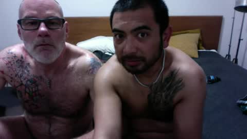 CarlosOliver online show from July 17, 2026, 1:40 pm