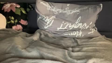 Snapshot of chase_vicky chatting on September 30, 2025, 10:37 pm Vicky online show from September 30, 2025, 10:37 pm