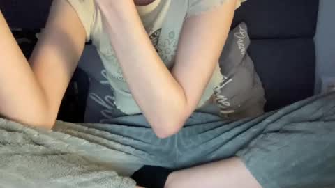 Snapshot of chase_vicky chatting on October 5, 2025, 9:13 pm Vicky online show from October 5, 2025, 9:13 pm