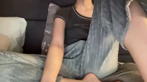 Snapshot of chase_vicky chatting on October 15, 2025, 8:31 pm Vicky online show from October 15, 2025, 8:31 pm