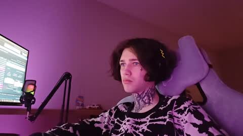 Snapshot of chasxr chatting on December 22, 2025, 3:14 am Ryan online show from December 22, 2025, 3:14 am