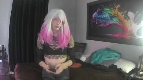 Sarah online show from October 19, 2025, 4:13 am