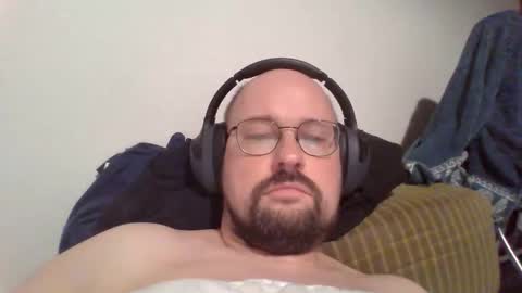 Mickel online show from October 11, 2025, 9:35 pm