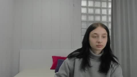 Snapshot of chatty_alice chatting on November 6, 2025, 7:53 am Alice online show from November 6, 2025, 7:53 am