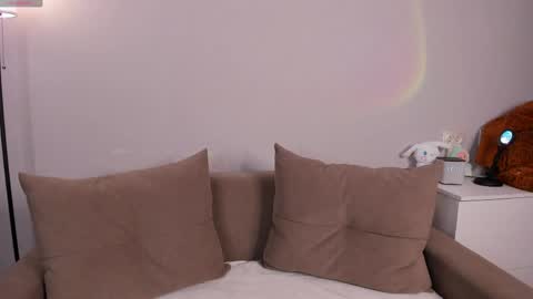 Im Elya   inst Elya Elfie  online show from May 18, 2026, 10:32 am