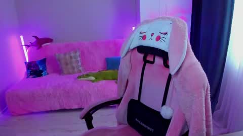 Betty online show from July 31, 2026, 4:56 am