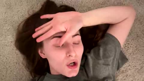 Snapshot of chatwithbri chatting on November 14, 2025, 11:24 pm Bri online show from November 14, 2025, 11:24 pm