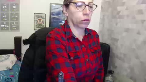 Snapshot of chayla_ruiz chatting on September 16, 2025, 1:12 pm CHAYLA VICTORIA RUIZ online show from September 16, 2025, 1:12 pm