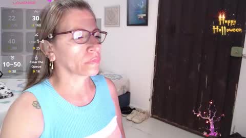 Snapshot of chayla_ruiz chatting on October 13, 2025, 10:43 pm CHAYLA VICTORIA RUIZ online show from October 13, 2025, 10:43 pm
