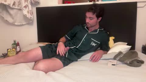 Chaz online show from October 31, 2025, 9:54 am