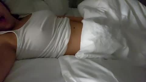 Snapshot of cheeekycouple02 chatting on January 14, 2025, 11:10 am Cheeeky couple online show from January 14, 2025, 11:10 am