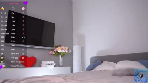 Lia online show from February 20, 2026, 6:26 am