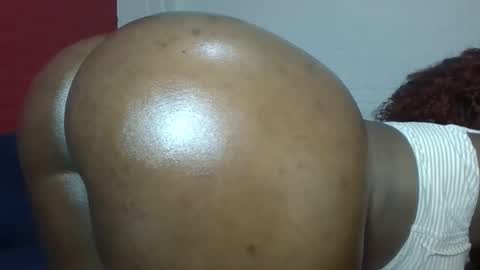 Snapshot of cheeky_charms chatting on January 16, 2026, 8:29 am cheeky_charms online show from January 16, 2026, 8:29 am