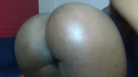 Snapshot of cheeky_charms chatting on January 18, 2026, 2:32 pm cheeky_charms online show from January 18, 2026, 2:32 pm