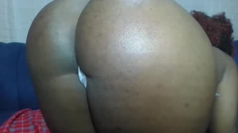 Snapshot of cheeky_charms chatting on February 14, 2026, 9:22 pm cheeky_charms online show from February 14, 2026, 9:22 pm