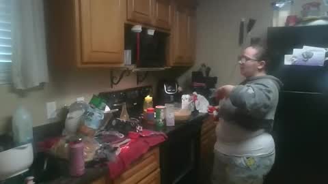 cheekychick420 online show from December 14, 2025, 4:01 pm