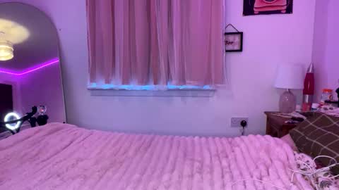 cheekykatx online show from March 3, 2026, 12:55 pm