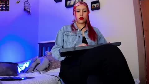 Snapshot of cheeryl chatting on January 18, 2025, 12:57 am Miss Cheeryl online show from January 18, 2025, 12:57 am