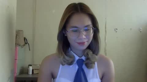 Snapshot of chelly4u69 chatting on October 30, 2025, 4:25 am chelly4u69 online show from October 30, 2025, 4:25 am