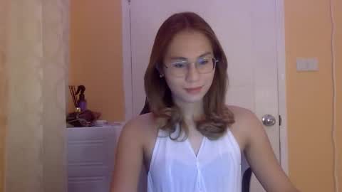 Snapshot of chelly4u69 chatting on December 1, 2025, 2:38 am chelly4u69 online show from December 1, 2025, 2:38 am