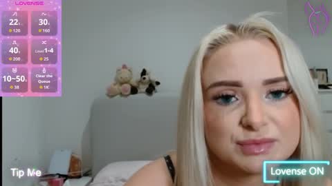 ChelseaBlonde online show from April 1, 2026, 6:38 pm