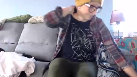 Chelsea online show from October 18, 2025, 6:41 pm