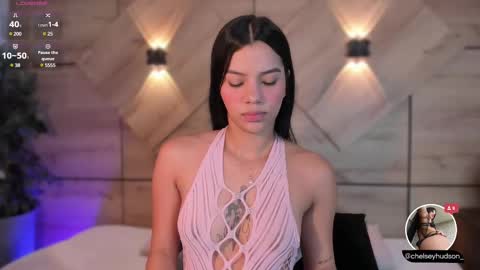 chelsey_hudson online show from March 3, 2025, 11:33 am