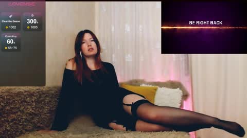 Snapshot of chelsey_rayne chatting on May 17, 2026, 8:49 pm Instagram faroffland online show from May 17, 2026, 8:49 pm