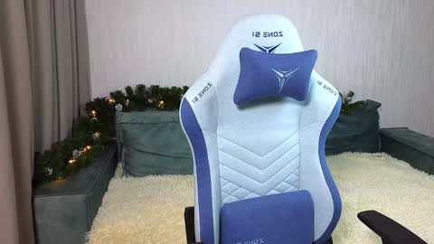 Snapshot of chem1ko chatting on December 6, 2024, 9:21 am LUCASRYANPVT IS OPEN online show from December 6, 2024, 9:21 am