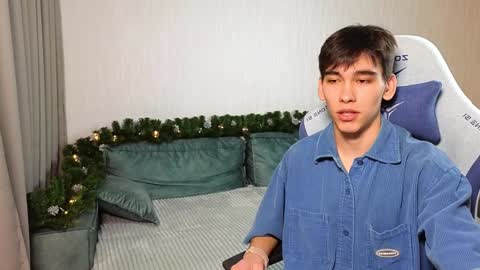 Snapshot of chem1ko chatting on December 11, 2024, 12:12 pm LUCASRYANPVT IS OPEN online show from December 11, 2024, 12:12 pm